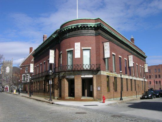 New England Quilt Museum